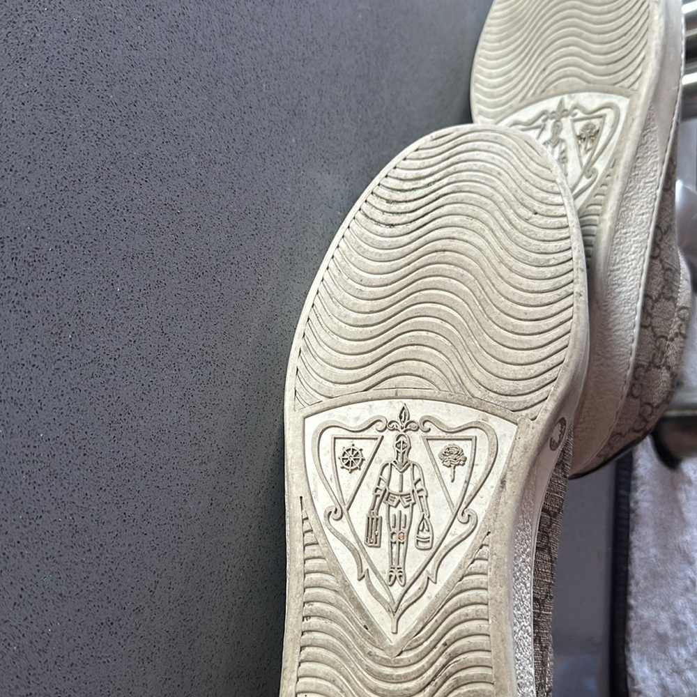 Gucci leather shoes size 9.5 - Picture 5 of 5